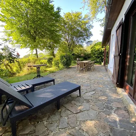 Tatil Evi Charming With Garden *