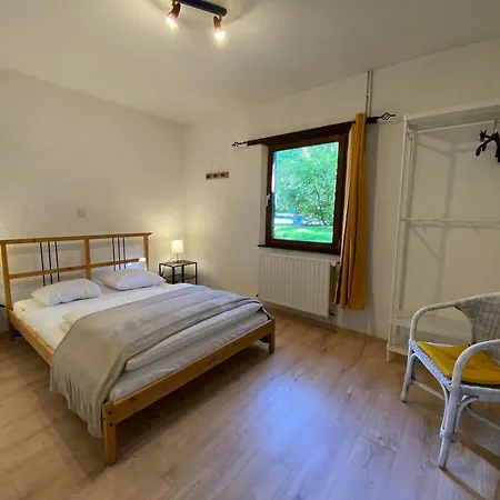 بيت للعطل Charming With Garden *