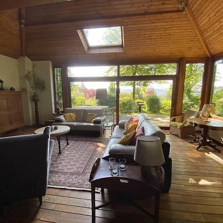 Charming With Garden Rendeux